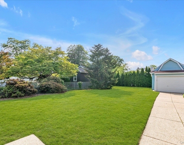 23 Thompson Place - Photo Thumbnail 6