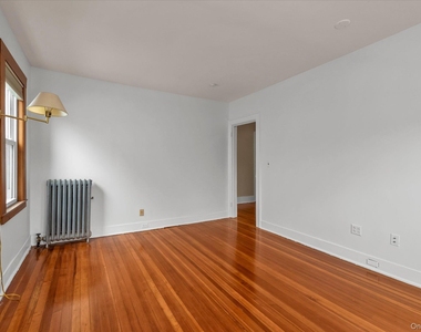 23 Thompson Place - Photo Thumbnail 1