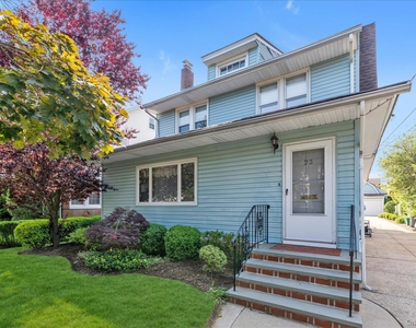 23 Thompson Place - Photo Thumbnail 7