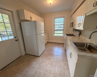 13-15 Cherry Avenue - Photo Thumbnail 14