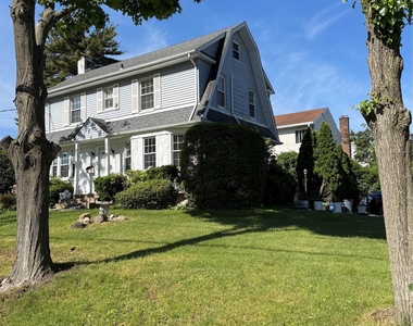10 Forest Row - Photo Thumbnail 1