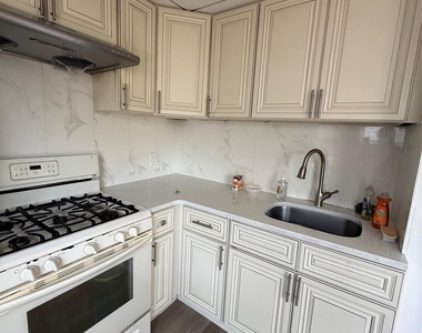 10 Forest Row - Photo Thumbnail 2