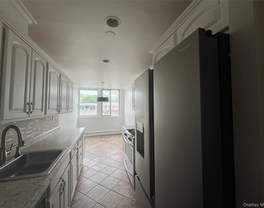 156 Coolidge Street - Photo Thumbnail 2
