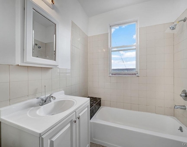 10104 32nd Avenue - Photo Thumbnail 8