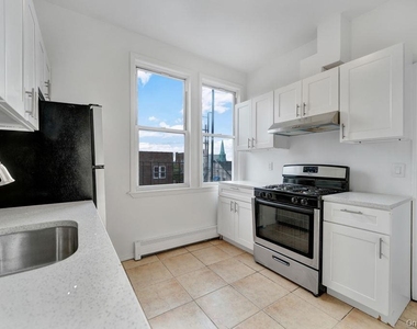 10104 32nd Avenue - Photo Thumbnail 1