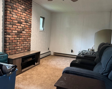 32 Brooklyn Street - Photo Thumbnail 3