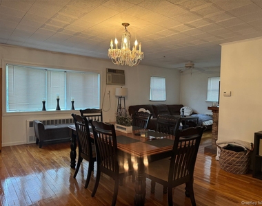 32 Brooklyn Street - Photo Thumbnail 2