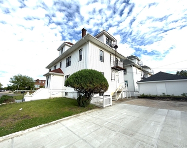302 West Hudson - Photo Thumbnail 4