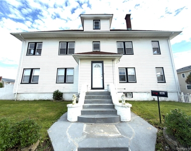 302 West Hudson - Photo Thumbnail 3