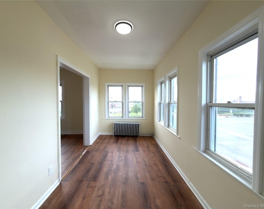 302 West Hudson - Photo Thumbnail 13