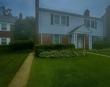 22 Bayview Court - Photo Thumbnail 2