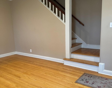 22 Bayview Court - Photo Thumbnail 8
