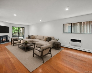 50 Dekalb Avenue - Photo Thumbnail 2