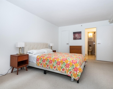 14 Nosband Avenue - Photo Thumbnail 15