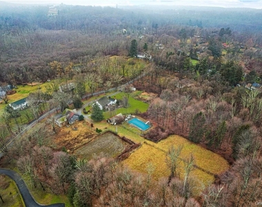 15 Inningwood Road - Photo Thumbnail 40