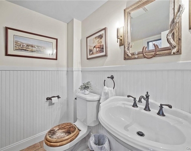 15 Inningwood Road - Photo Thumbnail 11