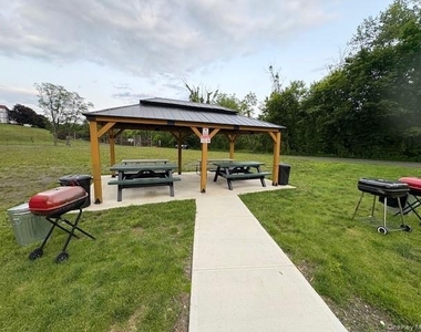 21 Village Park Drive - Photo Thumbnail 11