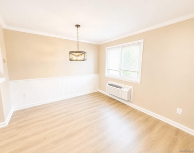 21 Village Park Drive - Photo Thumbnail 8