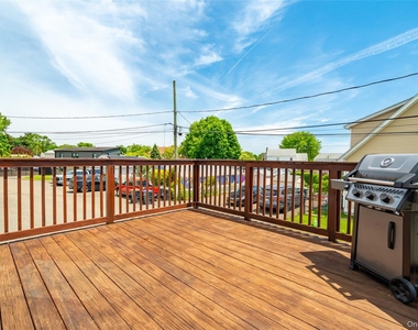 58 Samsondale Avenue - Photo Thumbnail 2