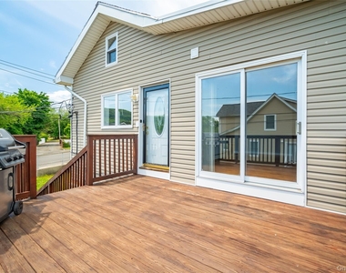 58 Samsondale Avenue - Photo Thumbnail 4