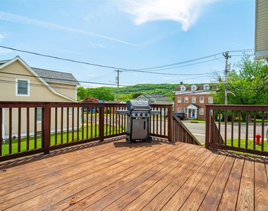 58 Samsondale Avenue - Photo Thumbnail 3