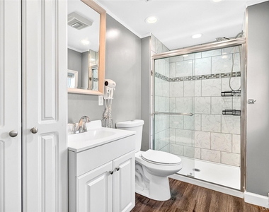 58 Samsondale Avenue - Photo Thumbnail 24
