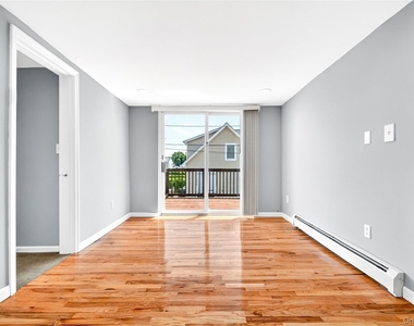 58 Samsondale Avenue - Photo Thumbnail 16