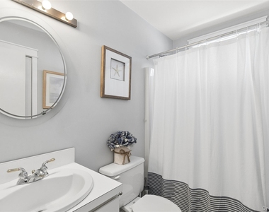 7 Eileen Circle - Photo Thumbnail 7