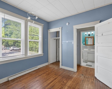 4 Montgomery Road - Photo Thumbnail 11