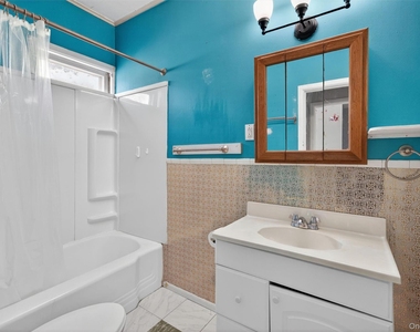 4 Montgomery Road - Photo Thumbnail 12
