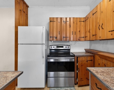 4 Montgomery Road - Photo Thumbnail 9