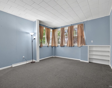 4 Montgomery Road - Photo Thumbnail 13