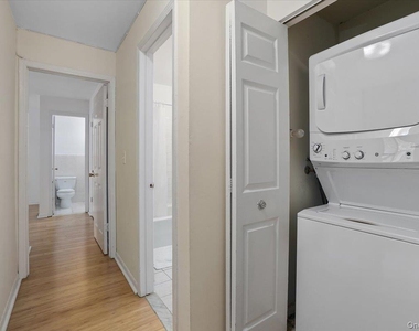 555 Central Park Avenue - Photo Thumbnail 9