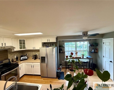 6 Marcinczyk Avenue - Photo Thumbnail 8