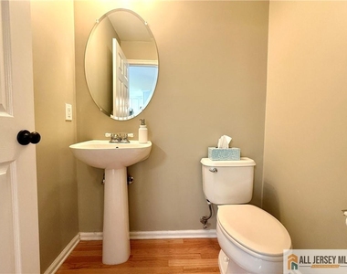 6 Marcinczyk Avenue - Photo Thumbnail 19