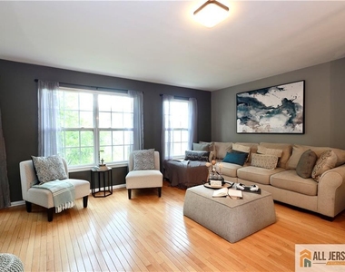 6 Marcinczyk Avenue - Photo Thumbnail 3