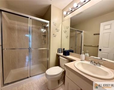6 Marcinczyk Avenue - Photo Thumbnail 17