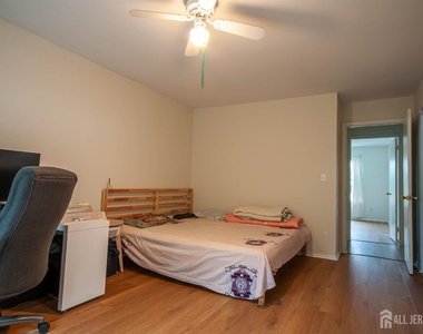 294 Michael J Smith Court - Photo Thumbnail 6