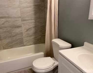 321 Sharon Garden Court - Photo Thumbnail 9