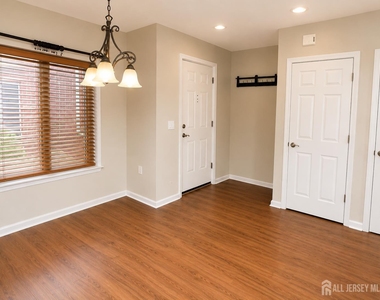 368 Rector Street - Photo Thumbnail 2