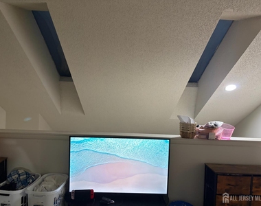 4403 Aberdeen Drive - Photo Thumbnail 10
