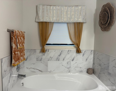 4403 Aberdeen Drive - Photo Thumbnail 16