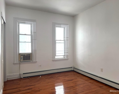 1918 Cortelyou Road - Photo Thumbnail 9