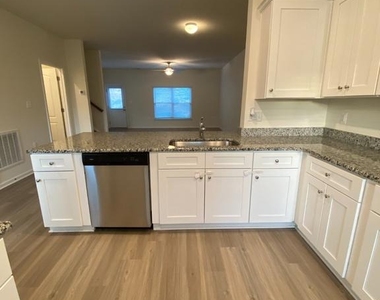 697 Rivanna Run - Photo Thumbnail 6