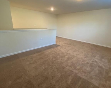 697 Rivanna Run - Photo Thumbnail 23