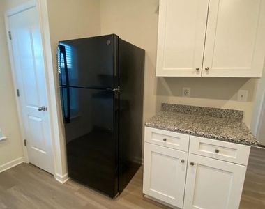 697 Rivanna Run - Photo Thumbnail 7