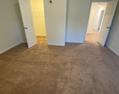 697 Rivanna Run - Photo Thumbnail 30