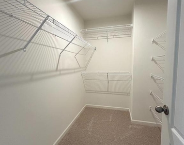 93 Stafford Pl - Photo Thumbnail 22