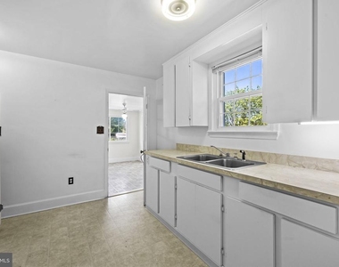 2917 First Street - Photo Thumbnail 13