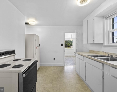 2917 First Street - Photo Thumbnail 14